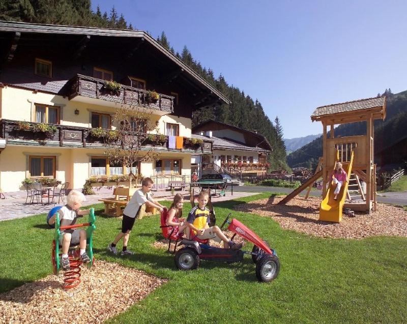 Feriendorf Holzlebn Grossarl Exteriér fotografie